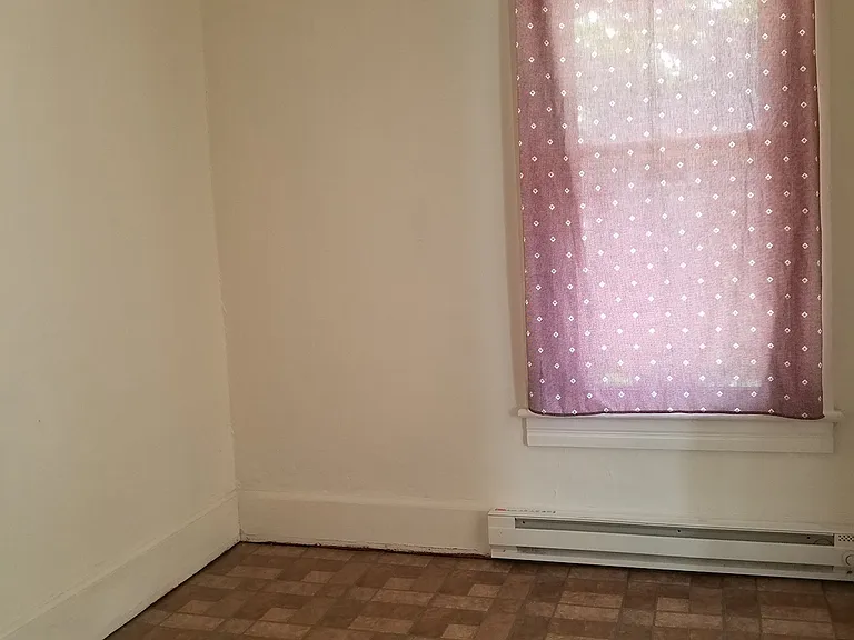 1133 Delence St #2 — Photo 6