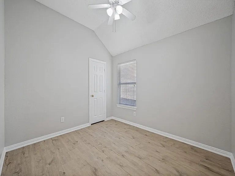 1645 Angel Falls Dr — Photo 21