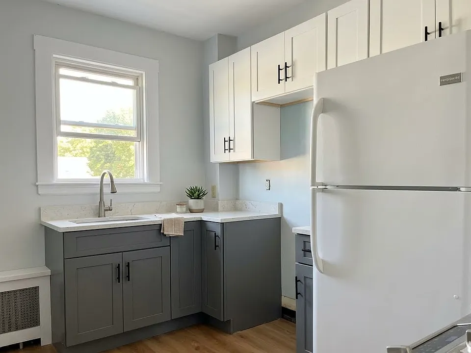 3 Warren St #2