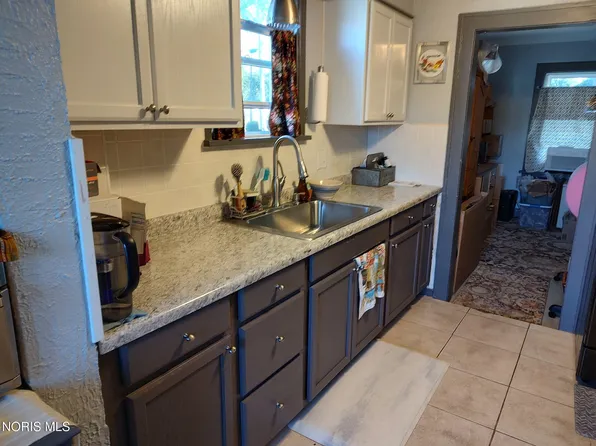 240 W Crawford Ave, Toledo, OH 43612