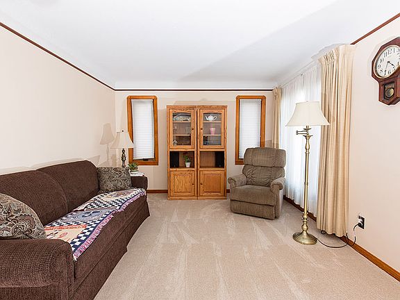 5th image of 7803 Bertha Ave