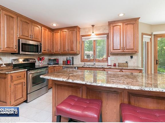 travertine backsplash