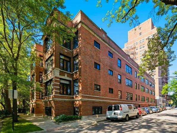 1421 E 58th St APT 3E, Chicago, IL 60637