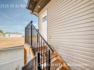 12115 93rd St NW #3, Edmonton, AB T5G 1E9