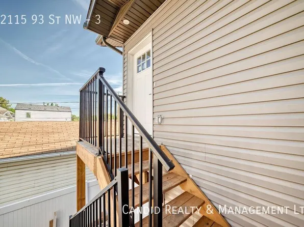 12115 93rd St NW #3, Edmonton, AB T5G 1E9