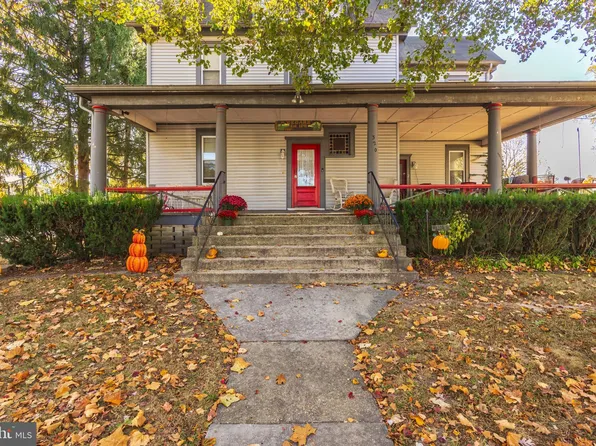 320 S 3rd St, Hammonton, NJ 08037