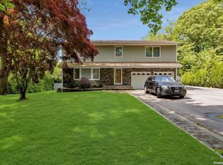 32 Chassyl Rd, Commack, NY 11725