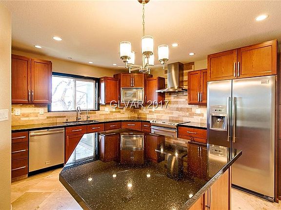 5th image of 609 Don Vincente Dr