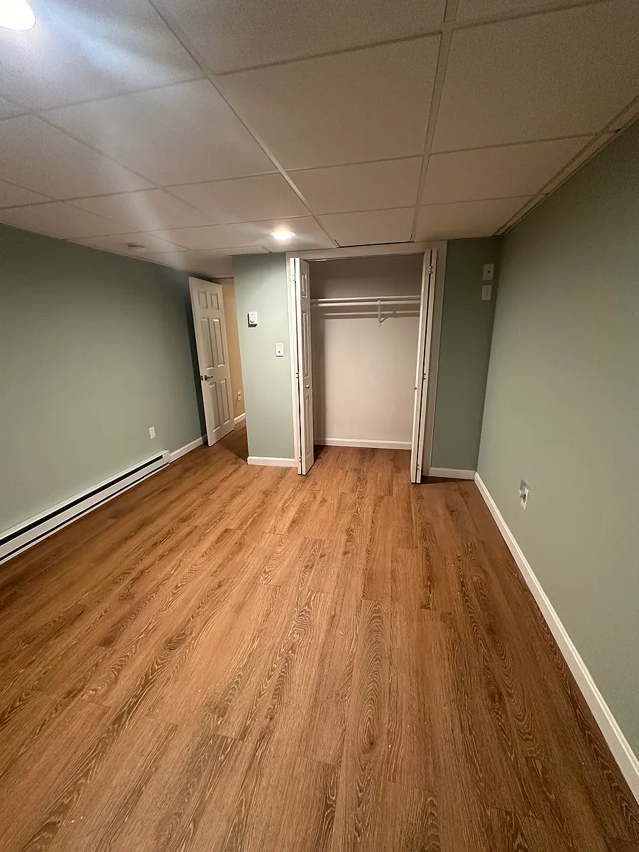 Building Photo - 67 Russell St #2
