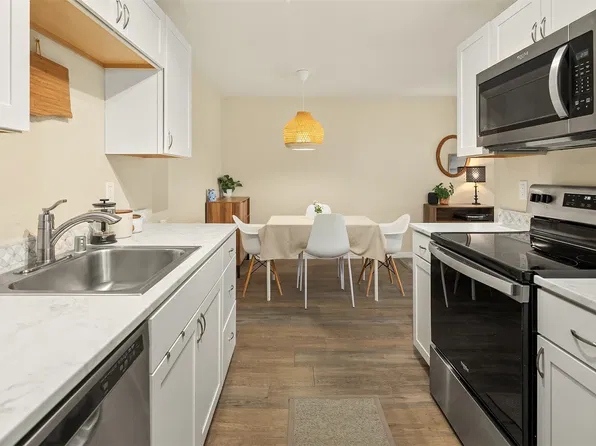 750 N 143rd Street #208, Seattle, WA 98133