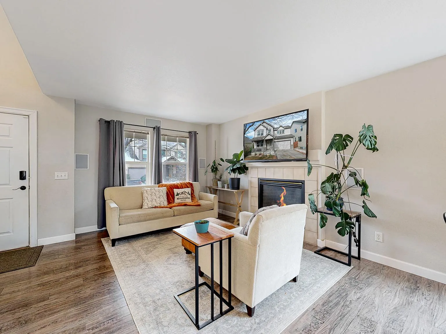 3 bed, 2024 sqft, $2,625 — Photo 3