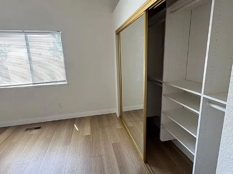 5870 Coyote Ridge Rd — Photo 12