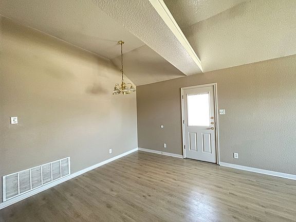 5th image of 4700 John David Dr #B
