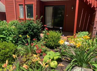 242 Hollister Way W, Glastonbury, CT 06033