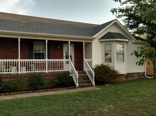 904 Tal Ln, La Vergne, TN 37086