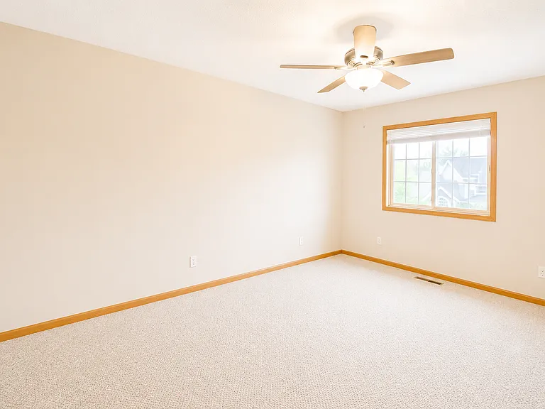 2607 Tuxedo Ln NW — Photo 11