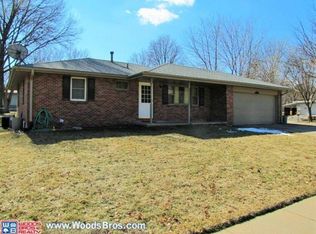 1701 N Gate Rd, Lincoln, NE 68521