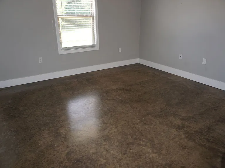 410 W Matthews Ave — Photo 21