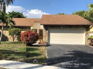 9115 Affirmed Ln, Boca Raton, FL 33496
