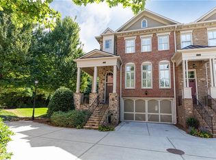 1110 Charles Towne Sq, Sandy Springs, GA 30328