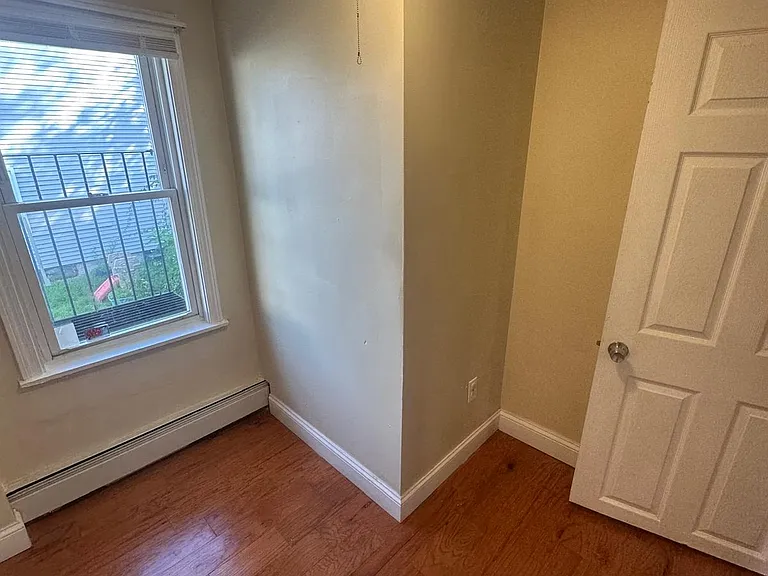 Anthony St — Photo 16