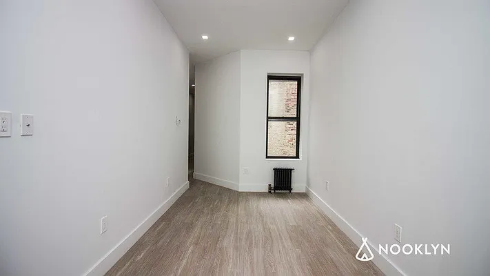 Rented by Nooklyn NYC LLC | media 21