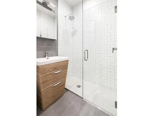 Rented by MNS Marketing | media 27