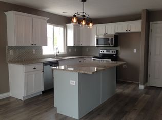 1284 W Granite Dr, Layton, UT 84041