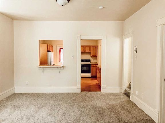 5th image of 217 W South Park Ave