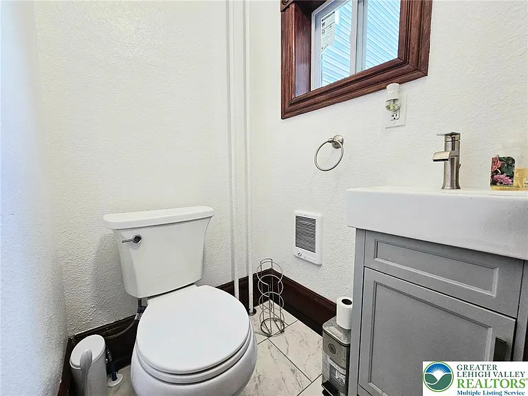 835 W Berwick St — Photo 13