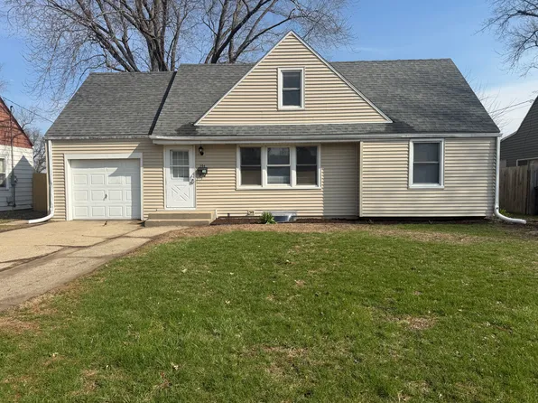 206 Hosmer St, Loves Park, IL 61111