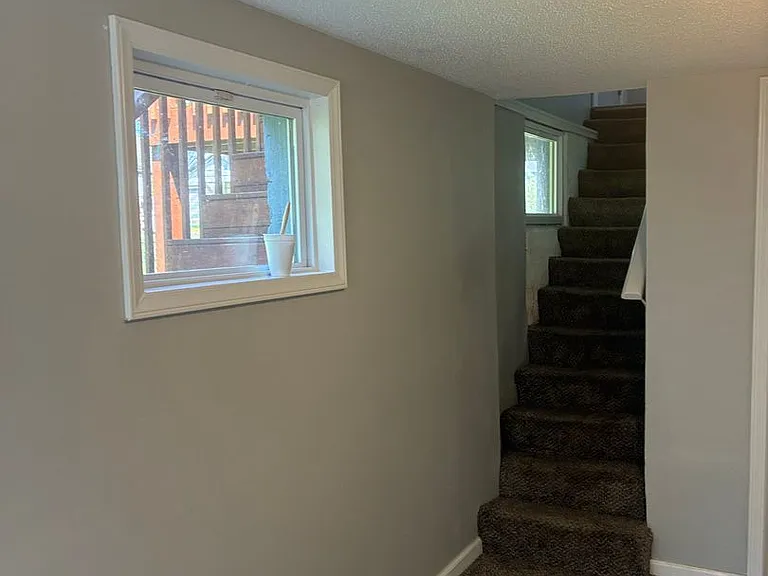 504 Henry St — Photo 42