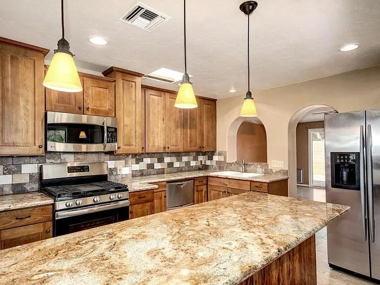 1227 N Sonoita Ave — Photo 5