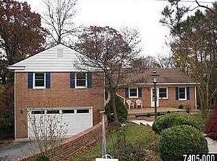 1185 Fairview Dr, York, PA 17403