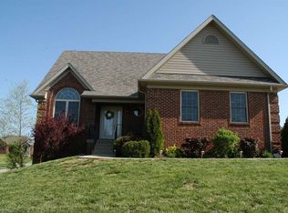 1016 Wildflower Dr, Georgetown, IN 47122