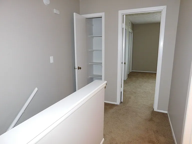 The Pines at Q Plaza Apartments — Photo 10