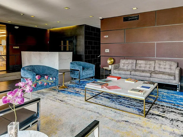 The Harrison — Photo 15