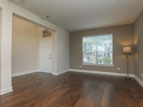 5th image of 9603 Red Rugossa Dr