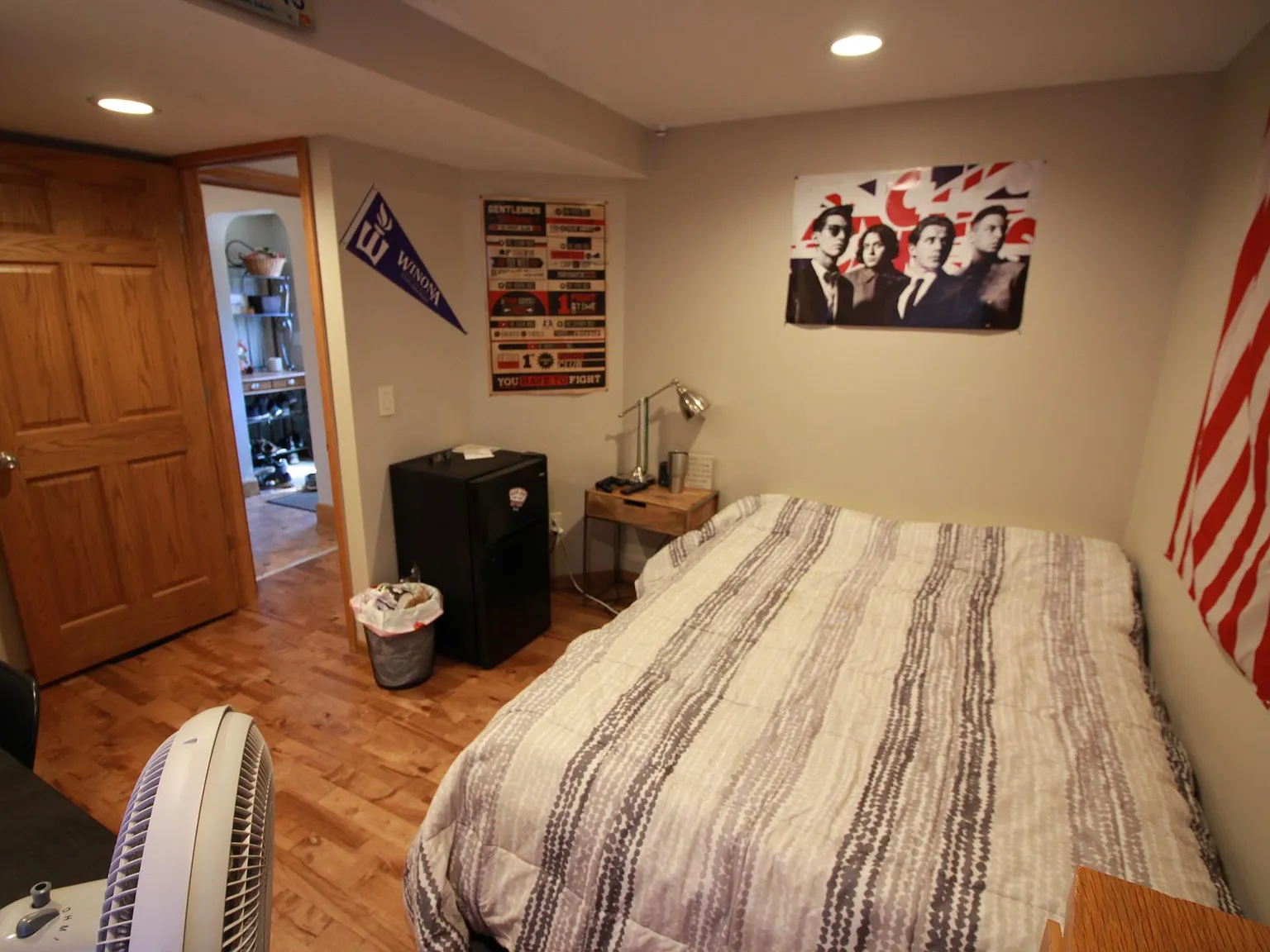 3 bed, 1500 sqft, $425 — Photo 2