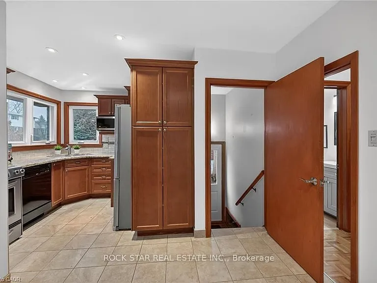 134 W 28th St — Photo 4