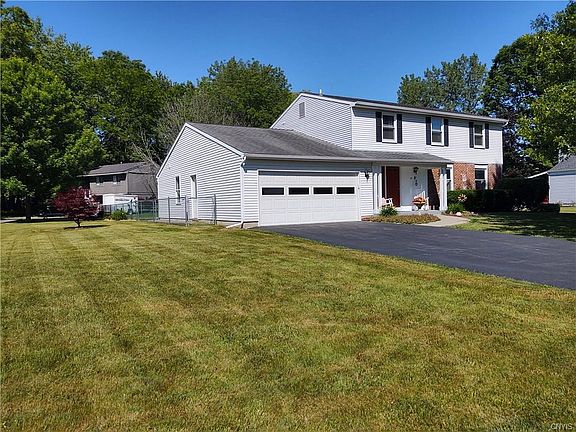 5th image of 31 Carousel Ln