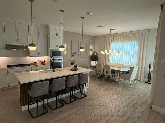 5th image of 10275 PARK ESTATES AVENUE