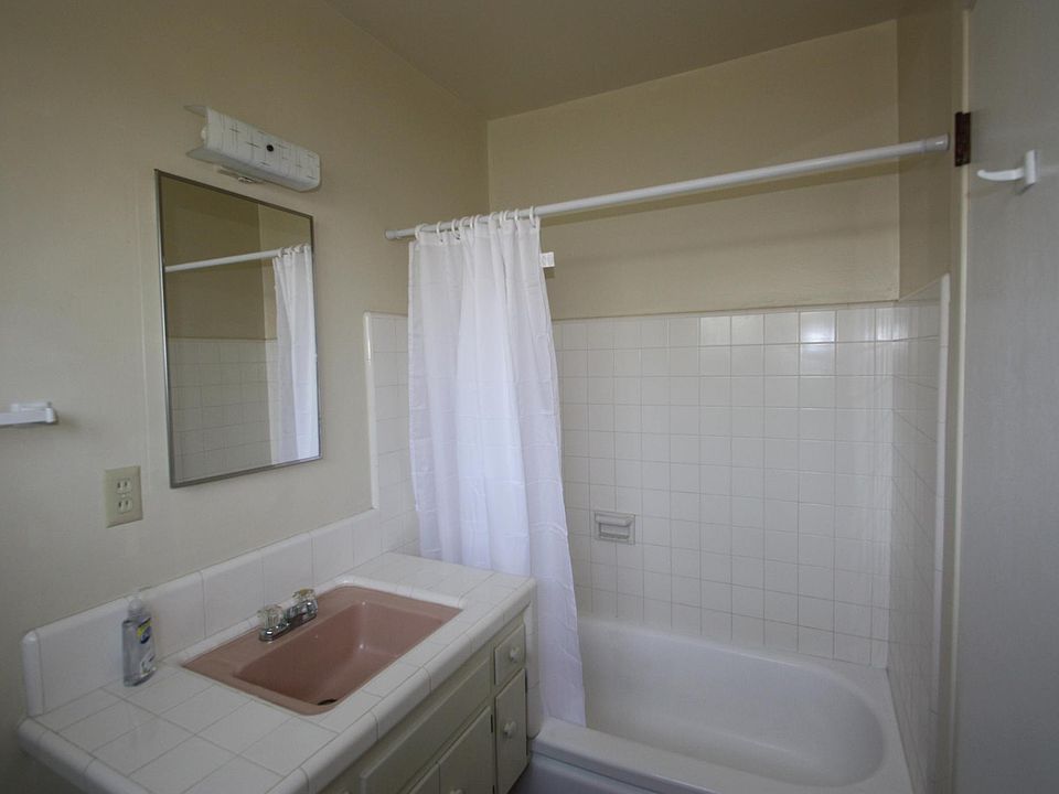 2nd image of 2155 Garnet Ave APT C