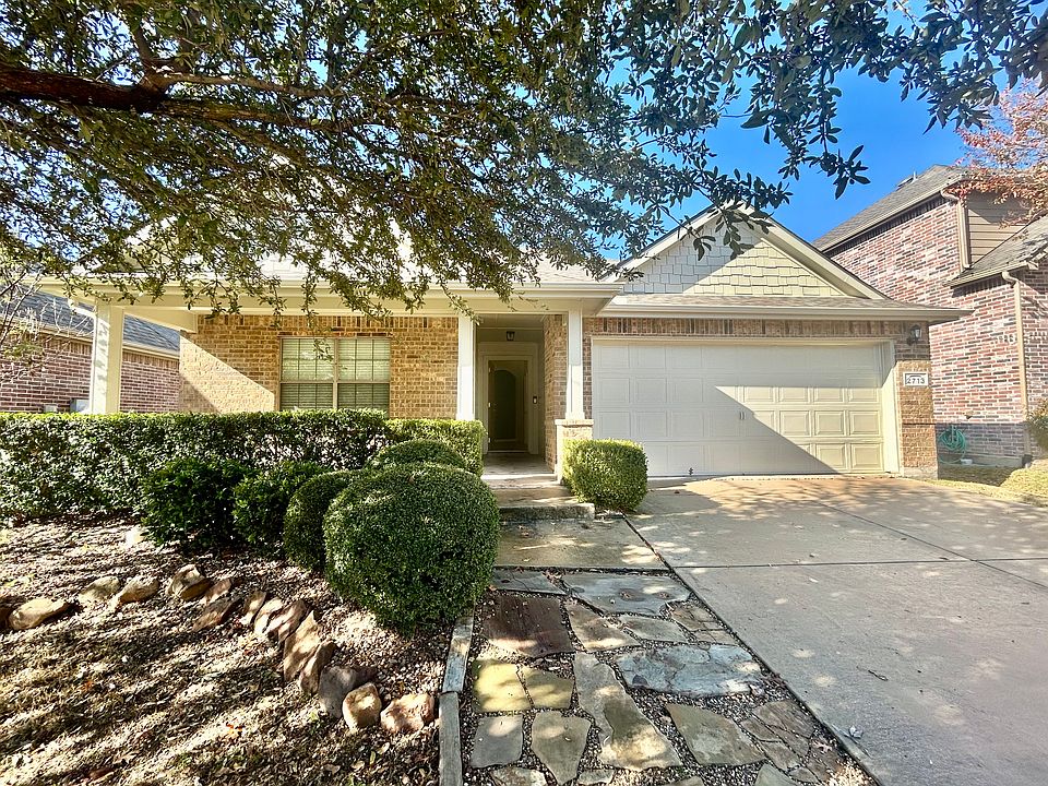1st image of 2713 Indian Oak Dr