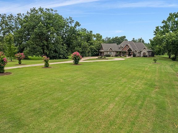 4th image of 90 County Road 371