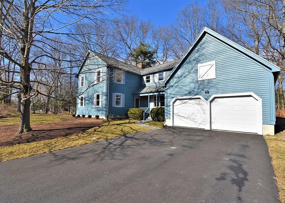 1st image of 16 Fairway Ln