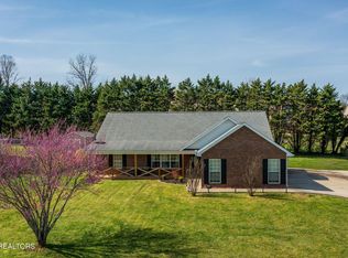 5119 N Wildwood Rd, Maryville, TN 37804