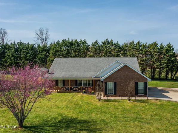 5119 N Wildwood Rd, Maryville, TN 37804