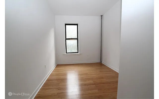 Rented by Douglas Elliman | media 14