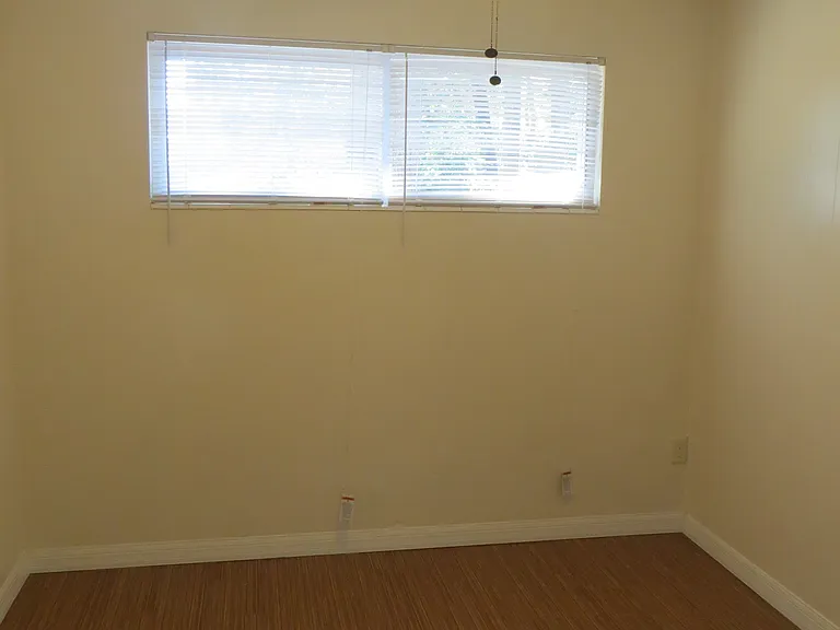 315 NW 19th Ln #1 — Photo 12
